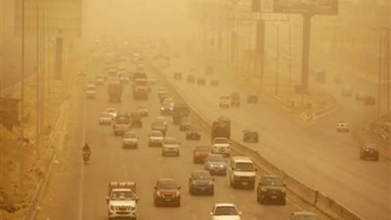 محافظ الجيزة يوجه برفع درجة الاستعداد لمواجهة الطقس السيئ غدًا في المحافظة